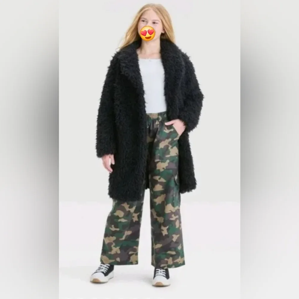 Art Class L(10-12) Girl's Long Faux Fur coat with pockets.($35)